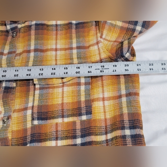 O'Neill Women's Size Small Coat Check Cotton Flannel Button Down Shirt - Picture 12 of 12